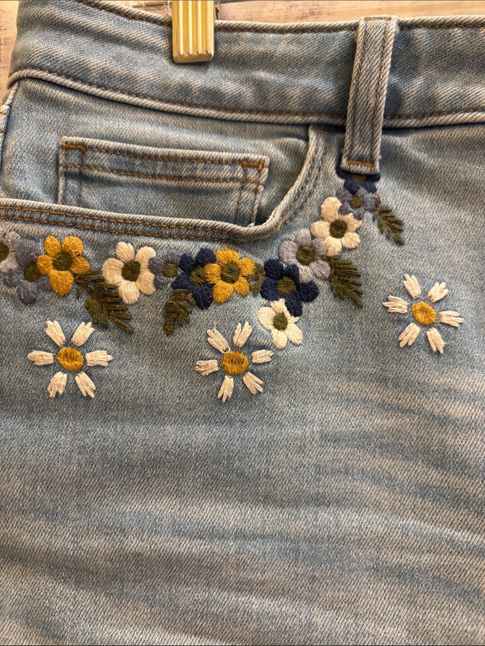 LC Lauren Conrad Light Blue Denim Floral Embroidered Shorts - Picture 3 of 6
